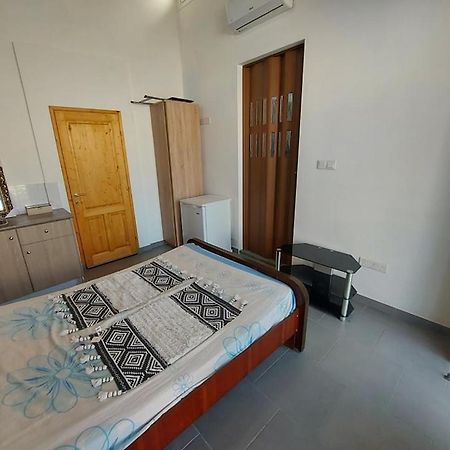Anna Guesthouse 10 Min Walk From The Beach Larnaca Exteriér fotografie